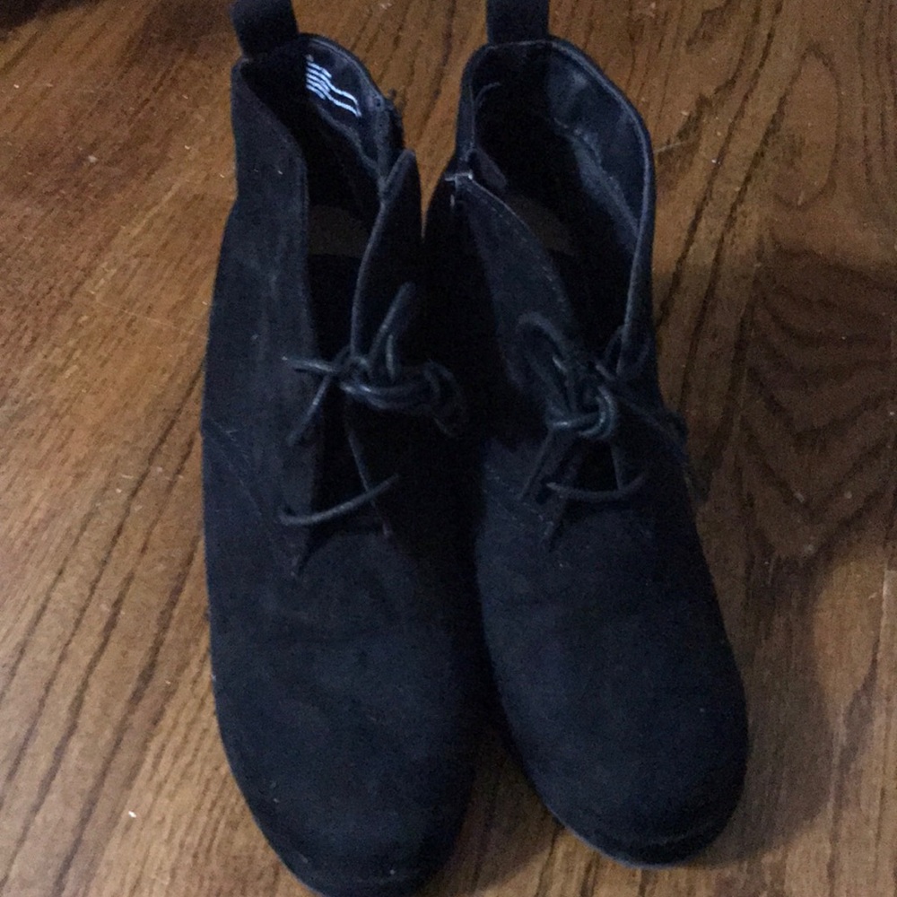Black wedge booties